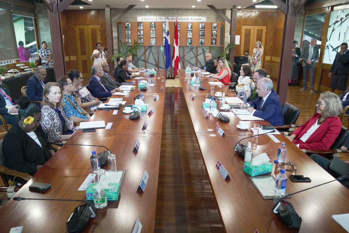 It was an honour to partner with the Pacific Islands Forum @ForumSEC and the Government of Fiji 🇫🇯 on Wednesday’s dialogue Forum members and BOGA co-chair Denmark 🇩🇰 discussed the urgent need for a #JustTransition away from oil and gas, globally and in the Pacific (1/4)