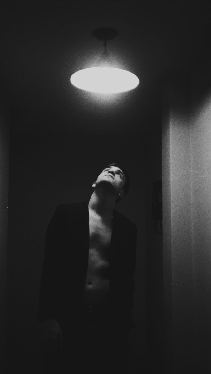 fedepascuali7's tweet photo. .looking back, i lost my color. https://t.co/6txaF2Rnm5