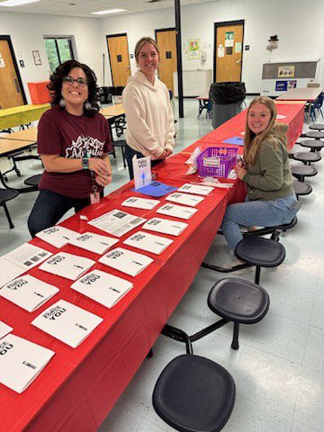Vanleer Elementary (@vanleere) on Twitter photo Thank you to the CWHS clubs Forensics, Mechatronics, Biology and Robotics for helping expose VES students to interesting activities. It helped make our science fair a success! <a href="/creekwoodhs/">Creek Wood HS</a> <a href="/AmberSPalmore/">Amber Palmore</a> Thank you to the CWHS clubs Forensics, Mechatronics, Biology and Robotics for helping expose VES students to interesting activities. It helped make our science fair a success! <a href="/creekwoodhs/">Creek Wood HS</a> <a href="/AmberSPalmore/">Amber Palmore</a>