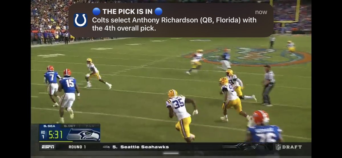 MrKrushGr0ove's tweet image. I’m sooooo estastic right now @Colts Yoooo @GVOaant may Yah be with you on this new journey #TimeToWork #LetsGoColts #4DaShoe #ColtsNation  #ChompChomp @FloridaGators we got ya boi!