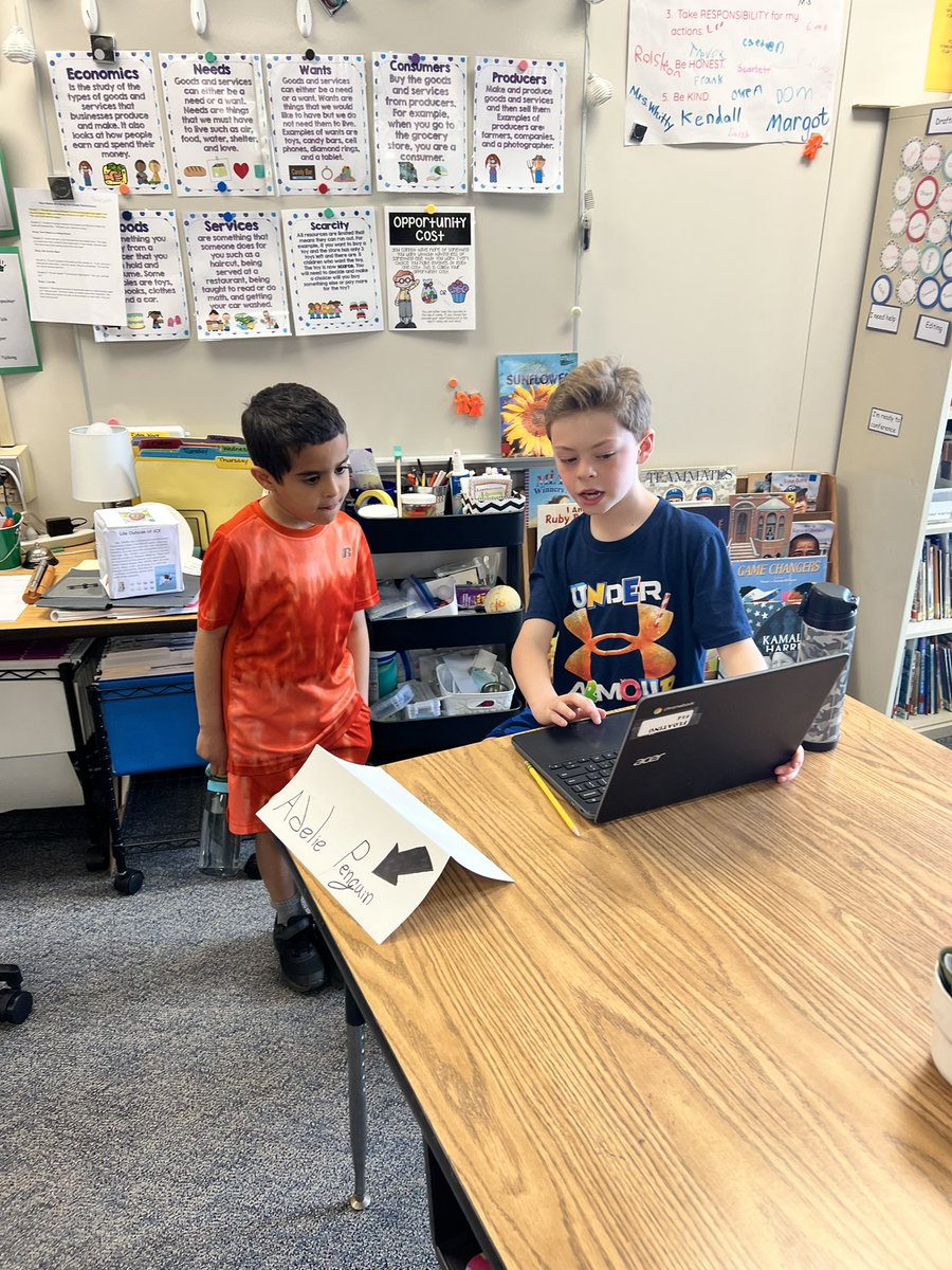 MrsWhittySCE3's tweet photo. These students loved sharing their hard work with their 2nd grade teacher and 2nd grade students! @mrshurto @sceDCSD https://t.co/6gYZj88Ev4