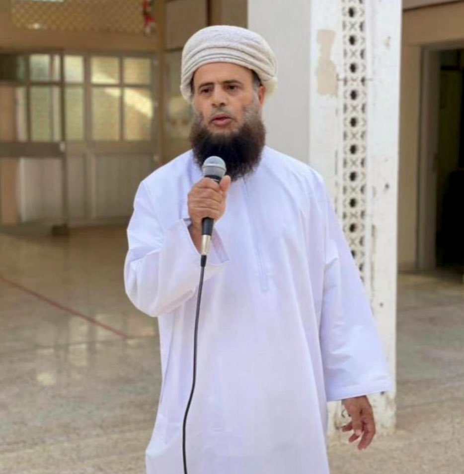 نعزي أنفسنا بوفاة الدكتور سالم بن مسعود بن سليم الصوافي ولا نقول الا ما يرضي ربنا إنا لله وإنا إليه راجعون، سائلًا الله تعالى له الرحمة والمغفرة فقد صحبته في السفر، مشاركًا في  الكثير من الأعمال الانسانية والاجتماعية .