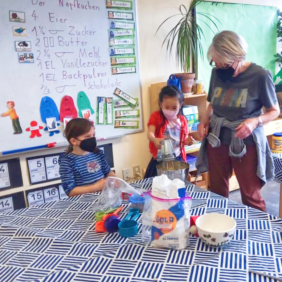 GSPDX's tweet image. Kindergarten entrepreneurs! Our little chefs learned about money and math through baking yummy treats for our recent IB unit, 'Where money comes from'. #IBeducation #YoungEntrepreneurs 🧁💰