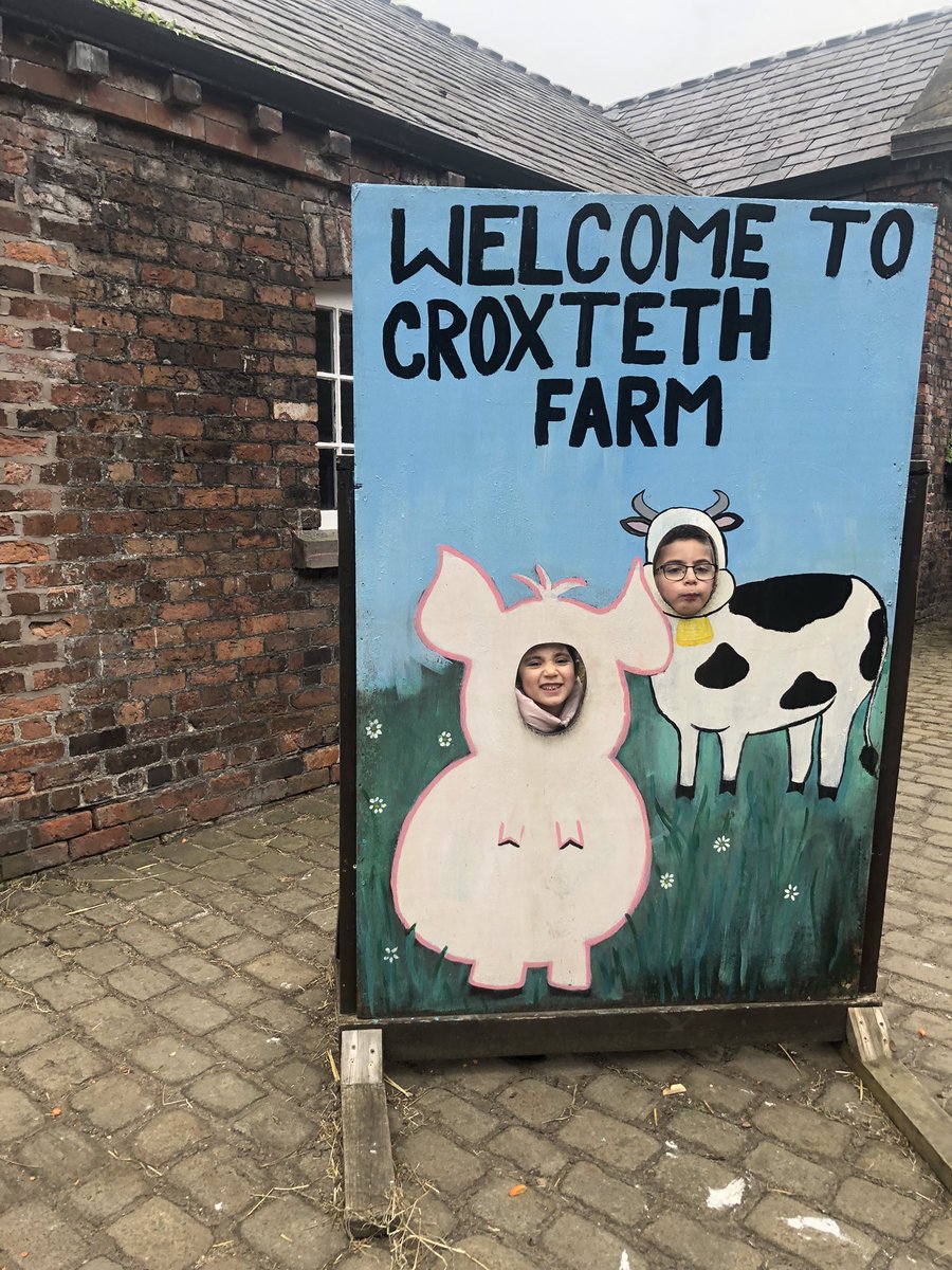 AbdessemedZineb's tweet photo. @CroxtethFarm @SmithdownPrimY2 @mcconnell_miss #smithdownprimaryschoolextra #SPSextra @SmithdownPr https://t.co/TGvg7FWB43