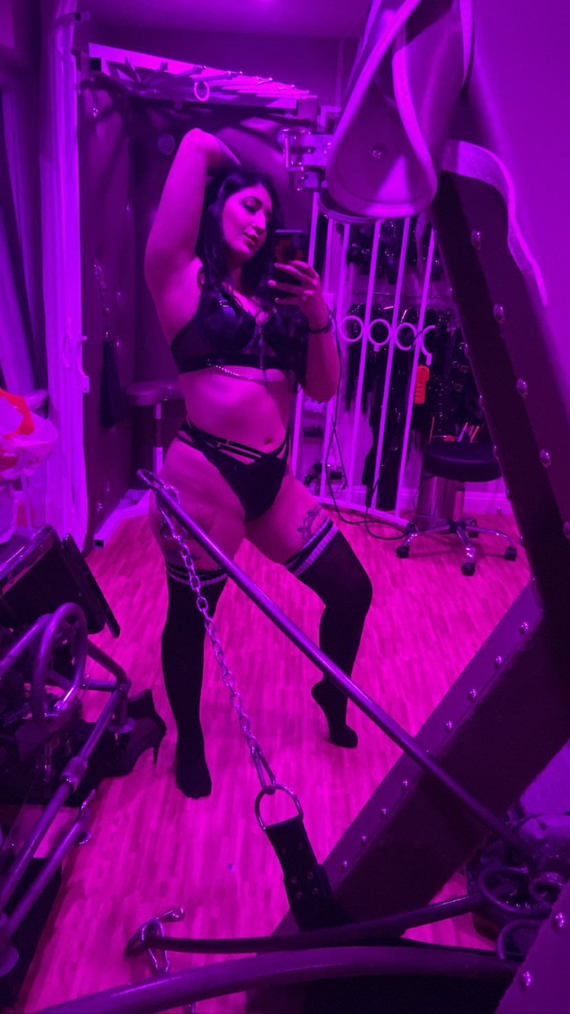 TW Pornstars - Dominatrix Tempest Luxx - Arizona. Twitter. Fly Me to you ✈️  Had a wonderful overnight with one of. 9:12 PM - 27 Apr 2023