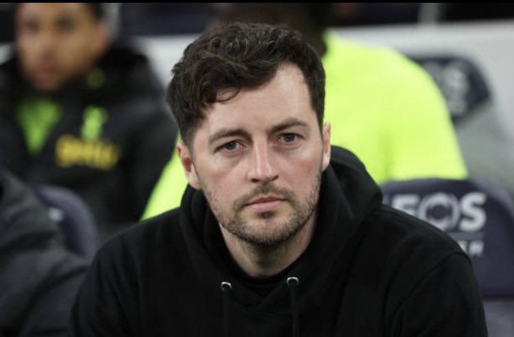 thfc_MatthewSZN's tweet photo. My Manager 🤍 https://t.co/eXB8TIfPsw