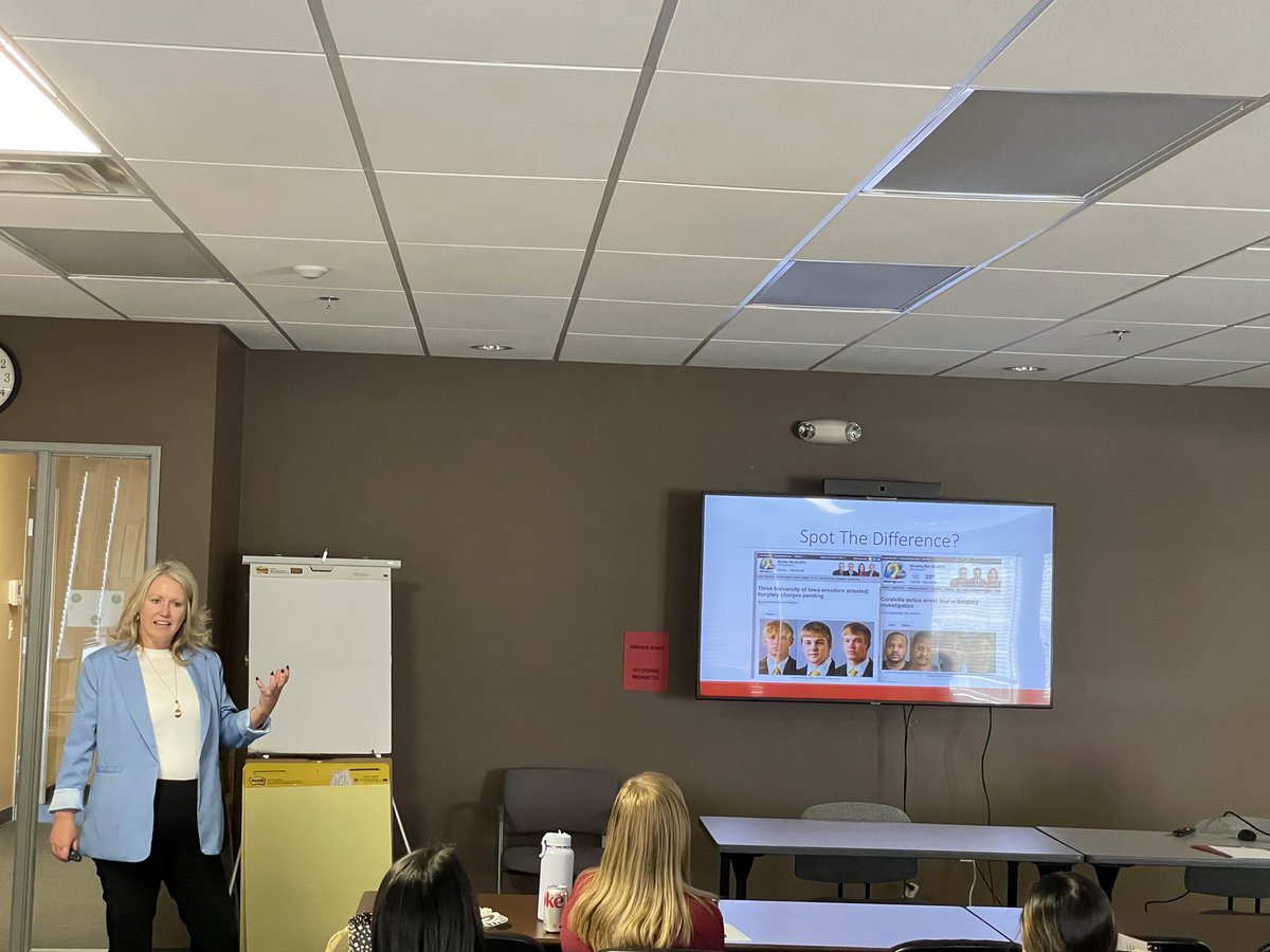 Rbyn1978's tweet photo. Thank you Annette Christensen from the #MEA for presenting on Diversity Equality and Inclusion at the WLEA New Hire club!  #WEAreWLCSD https://t.co/CDeKfbb5ZT