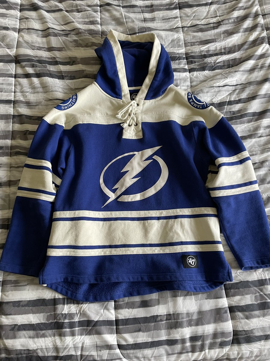 mdcaldwell10's tweet photo. If the @TBLightning come back to beat the @MapleLeafs in the first round, I’ll wear my Bolts sweater during the half @RunFlyingPig marathon on Sunday May 7th @spittinchiclets @BizNasty2point0 https://t.co/1yUgynZJXG