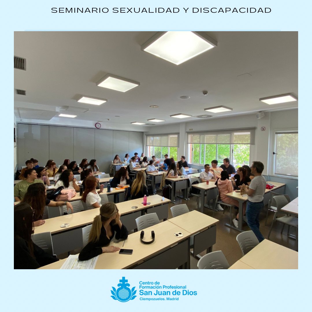 CFormativosSJD's tweet photo. Como cada año, hemos contado en nuestro centro con Ángel García, del @FISJ_Madrid, impartiendo su Seminario sobre #Sexualidad y #Discapacidad. 

Nuestro alumnado de #TCAE ha aprendido dinámicas para generar confianza y reforzar la importancia de comunicación. https://t.co/PAEMNLt5RH