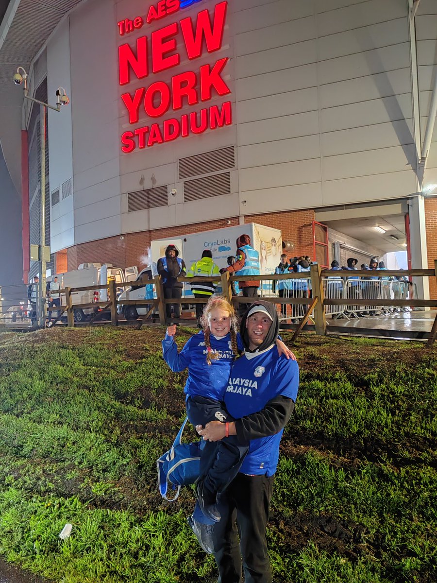 RobGungey's tweet image. 1st away day! 1st away day win 💪🏼 #bluebirds #ccfc @CardiffCityFC