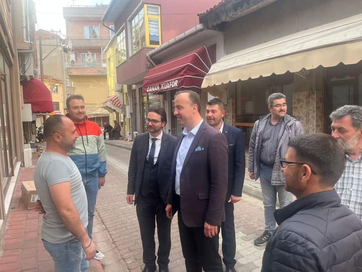 Alitugr98476809's tweet photo. BAYRAMİÇ PEKMEZCİ SOKAK ÇARŞI ESNAFI  
Mv Adayımız Sn Sıtkı Keçeci, İlçe Bşk ve Yönetimi ile birlikte Bayramiç Pekmezci Sokak Çarşı Esnafını ziyaret ederek, vatandaşlarımızın desteklerini istedik
SEN İSTERSEN OLUR BAYRAMİÇ
@MHP_Bilgi @E_SemihYalcin @doctorsitki @ahmetozkan017 https://t.co/jsSv5KAcRa