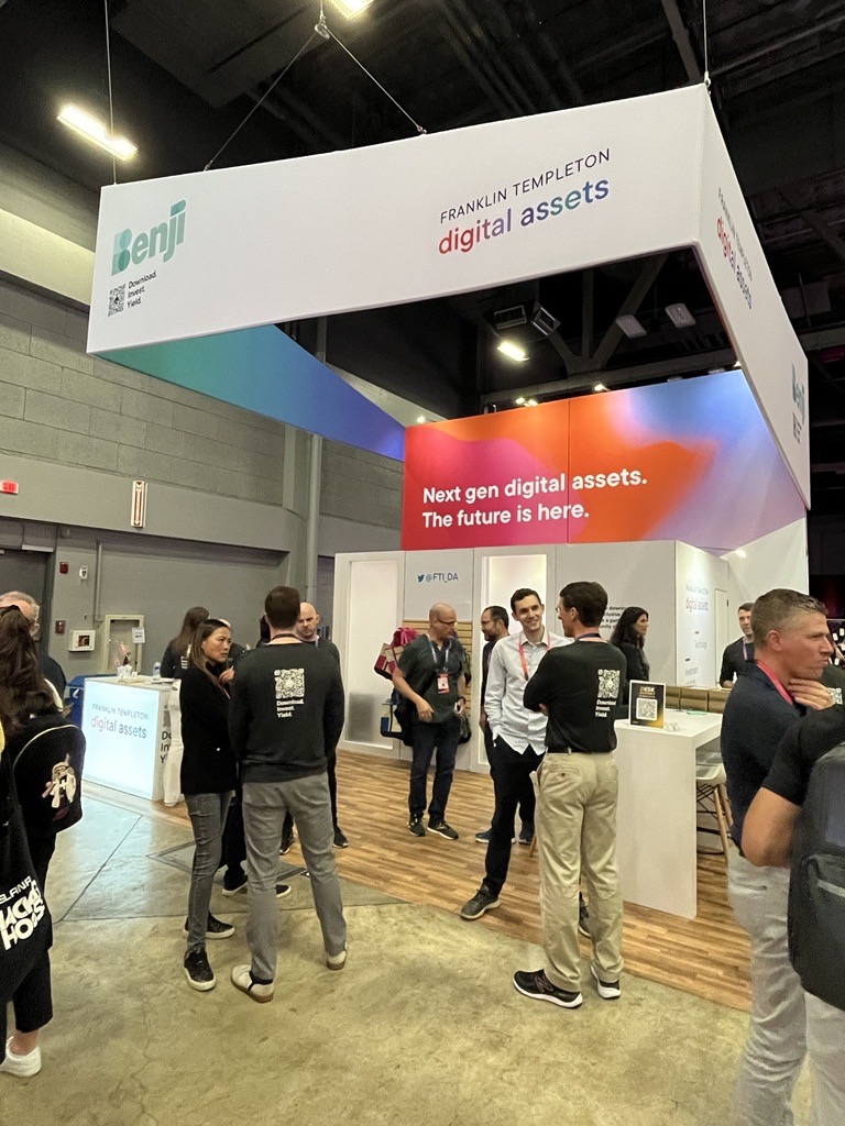 FTDA_US's tweet photo. Come visit us at Booth #662 (across from Stage X) at @CoinDesk’s #Consensus2023 to get a conference #NFT. 

Learn about $FOBXX: https://t.co/vtzAq3cfZS https://t.co/Pc9578DIZ2