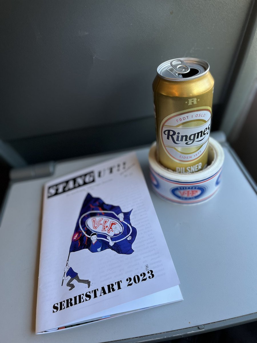 A_GroundHopper's tweet photo. Brann -VÅLERENGA 
22.4.2023 

Min første bortekamp som Vålerenga supporter mot Brann! 
Beste opplevelsen «on tour» som en engasjert supporter. Rundt 700 Vålerenga fans viste nok en gang hvem som er nr 1 i Norge! 
Takk for turen gutta! 
Heia VIF! https://t.co/uZWqt7cfqe