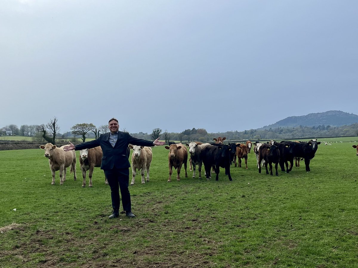 Cadeirydd Pwyllgor Gwaith Eisteddfod <a href="/llynaceifionydd/">llynaceifionydd2021</a> <a href="/straen/">straen</a> ar faes y brifwyl ym Moduan yn fyw ar <a href="/HenoS4C/">Heno 🏴󠁧󠁢󠁷󠁬󠁳󠁿</a> heno! 100 diwrnod i fynd! <a href="/eisteddfod/">eisteddfod</a> <a href="/OwainTJones17/">Owain Tudur Jones</a>