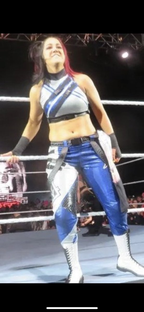 ashb804's tweet photo. My idol @itsBayleyWWE at #WWEManchester !!!๐๐๐
#wwe #bayley #BayLegend #bayleywwe #wwebayley #itsmebayley #bayleyismyrolemodel #bayleyismyidol https://t.co/HRO9E9WOXQ