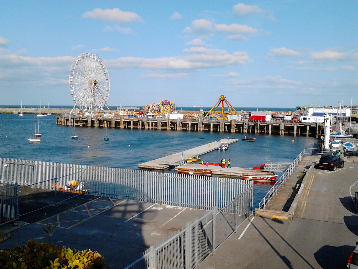 AnitaDublin8's tweet photo. @donsdublin @AileenWaldron @NellifantMc @DLRTourism @dlr_pop @DLMarina_Dublin @DunLaoghaireTn @littlemuseumdub @john_siracusa @DublinGazette @carolinelucyb @BrendanhWriter @VisitDublin @dlrArts @angelabradyRIBA here's one I made earlier! 🤣🤣 https://t.co/kHQXLeCLS3