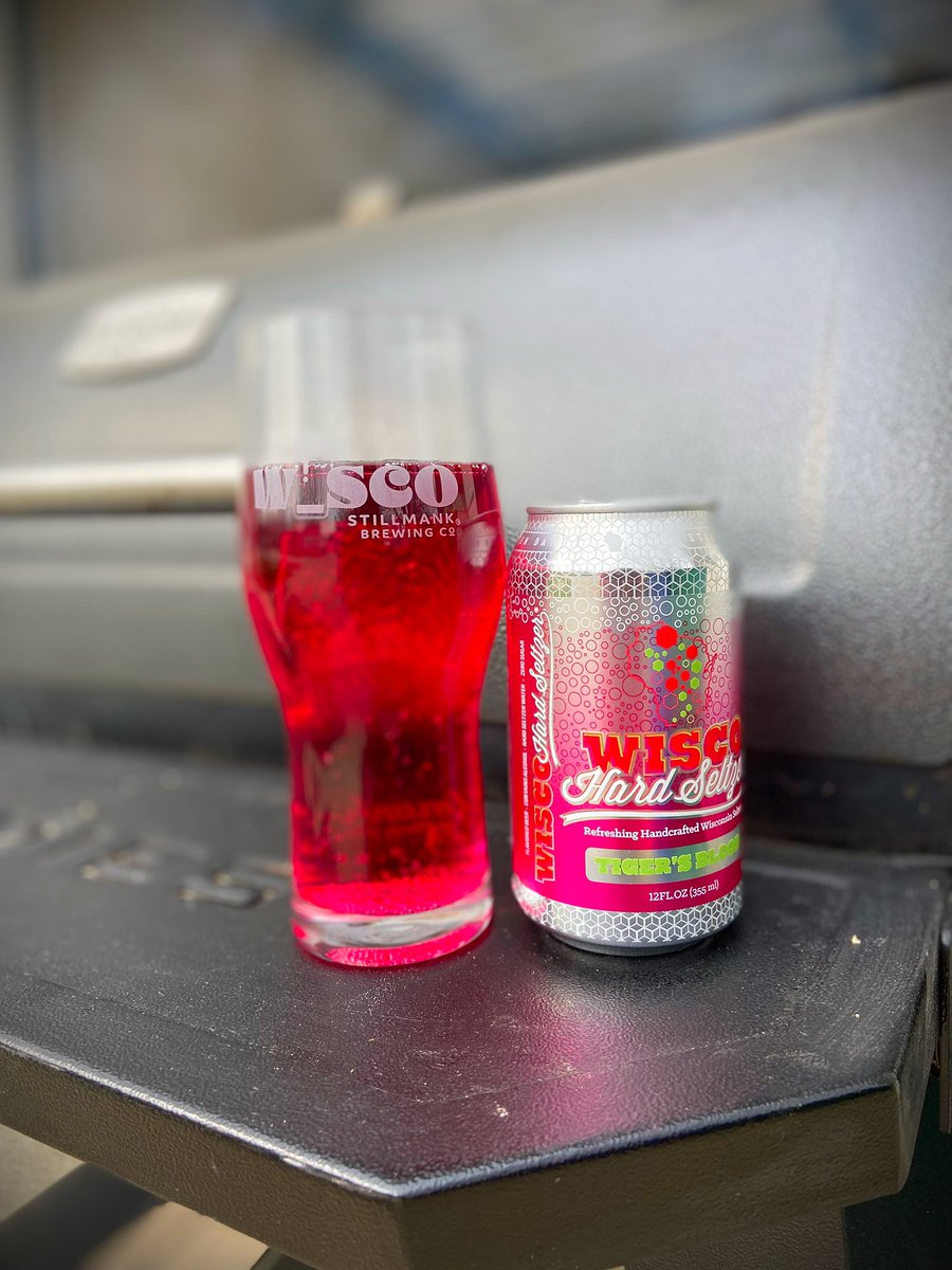 BBQ and drinks! The only seltzers I will drink! <a href="/StillmankBeer/">Brewer</a>