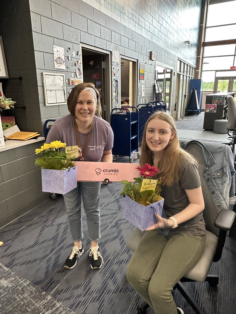 Celebrated our librarian @ms_gruen and our library aid Ms. Dennis for National Library Week! We’re so thankful for all you do! 📚💙🤍🐾 <a href="/BYoungHJH/">Brent Youngblood</a> <a href="/HaskettJH/">Haskett Junior High</a> #WeAreHaskett