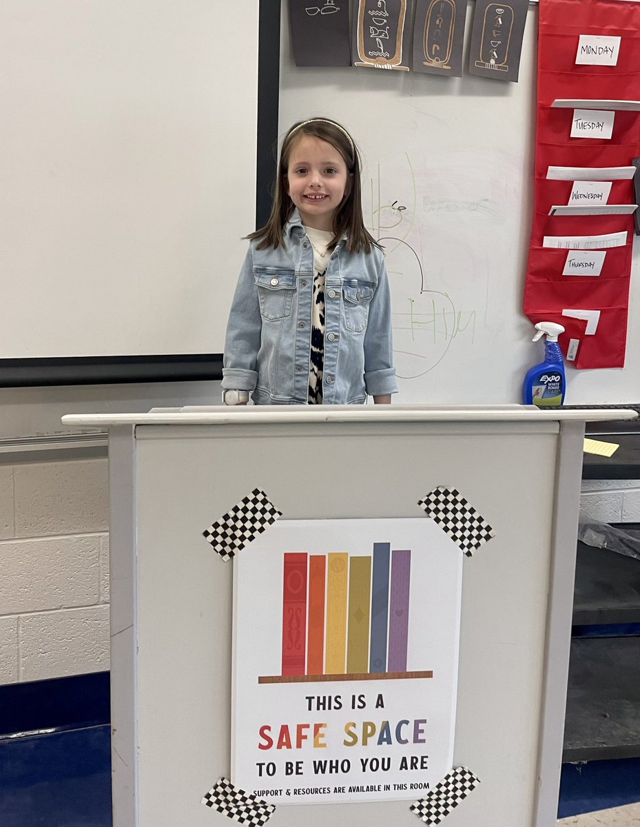 Mrs. Radka tweet media