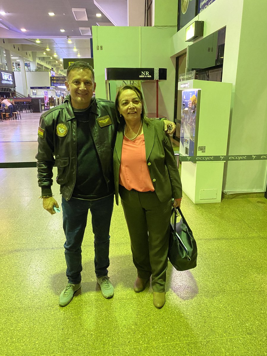 ⁦<a href="/MariaEidyRoca/">María Eidy Roca de Sangüeza</a>⁩ la patria adolece de justicia a usted le sobra moral, fe y fuerza.