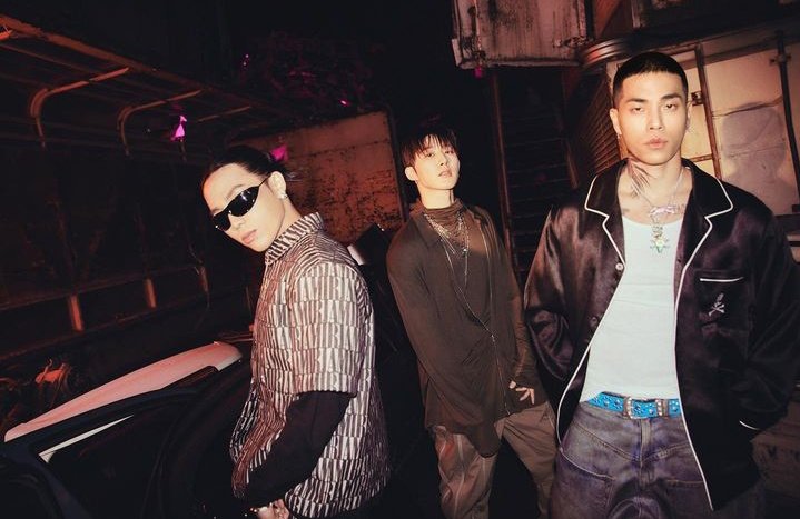 KHHBOYS's tweet photo. BI x sik-k x  reddy https://t.co/feHBdmEwoa