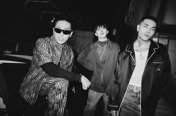 KHHBOYS's tweet photo. BI x sik-k x  reddy https://t.co/feHBdmEwoa