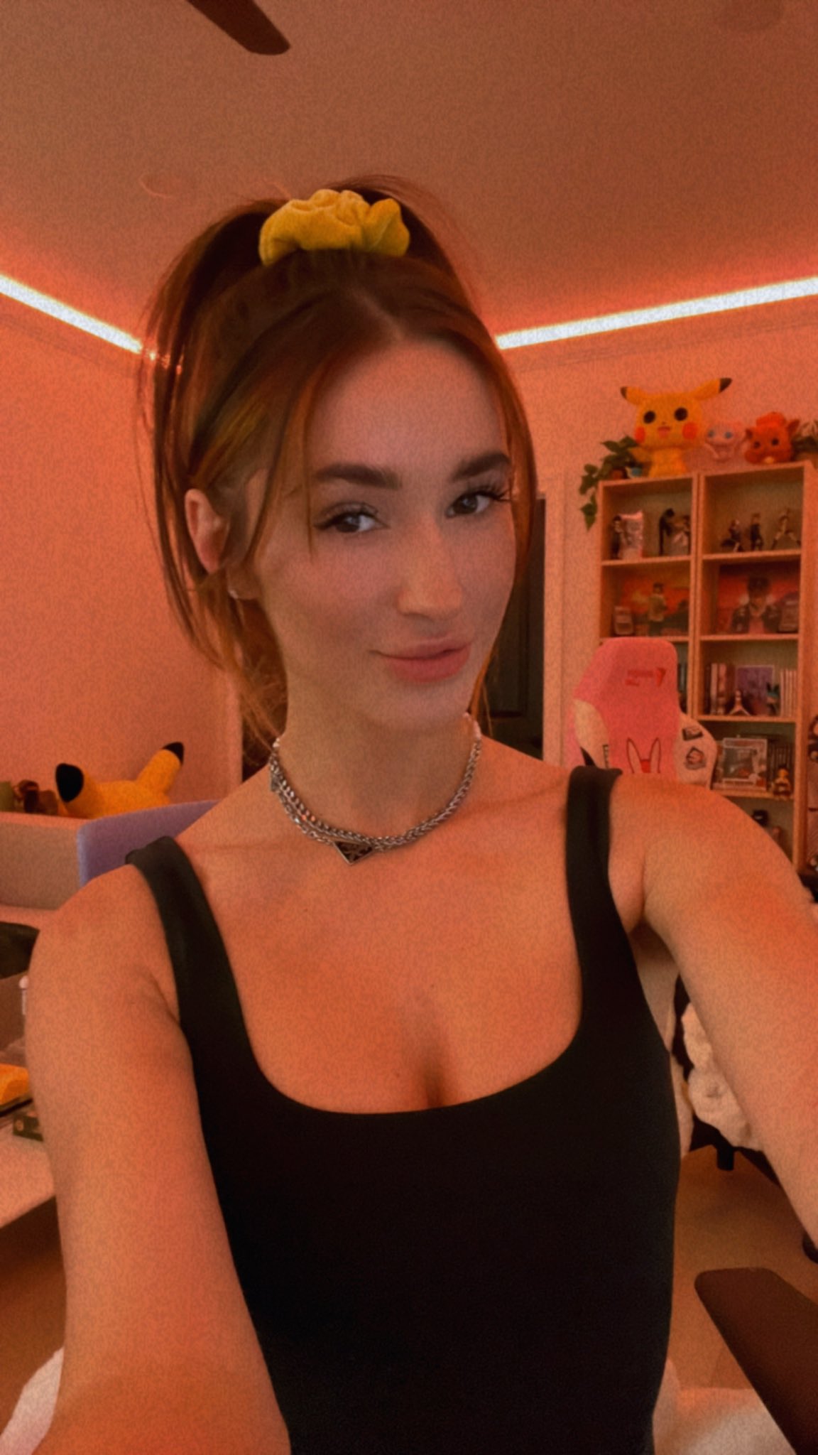 TW Pornstars Natalie Roush. Twitter. I’m waiting 🤷🏻‍♀️. 947 PM 27