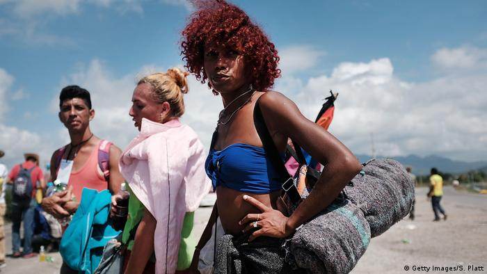 SeMigraCiudad's tweet photo. El eje 4 "Ciudadanía de la #diversidadsexual y de género en el contexto de migración y permacrisis" analizará trabajos que profundicen en el #género y la #sexualidad de las poblaciones en #movilidadhumana y su relación con la #ciudadanía.
Postulación: https://t.co/5mUsni8viK https://t.co/S0UxFM3Pdo