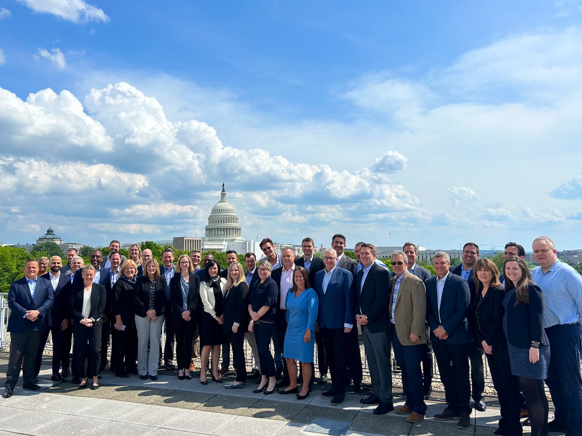 Great day hosting <a href="/JetBlue/">JetBlue</a>’s leadership team for a policy day in Washington with House and Senate leaders discussing aviation’s issues and JetBlue’s winning future.