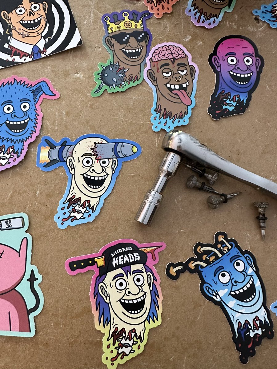 metehbuh's tweet photo. So many good #murderheads to choose from in this pack. Even a couple #alienfriends. Thanks @agilicious780 for turning me on to your stickers. https://t.co/FLUzPYts8g