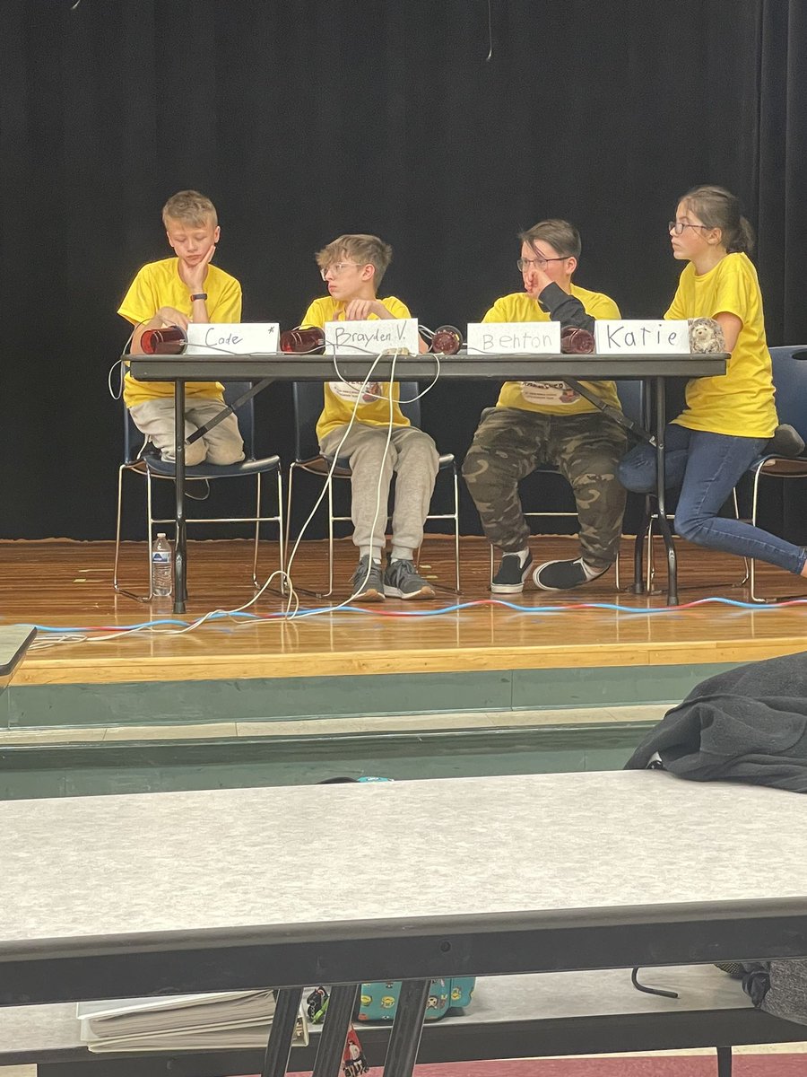 Sabrina Armstrong on Twitter "It’s Academic meet at Hamersville. We