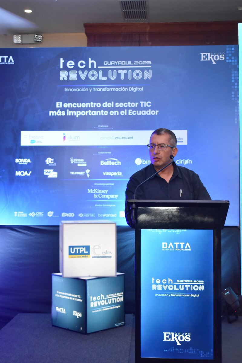 utpl's tweet photo. 📍 #Guayaquil | Participamos a través de #UTPLTEC del evento #TechRevolution organizado por #GrupoEkos.
Jorge Luis Jaramillo, director de UTPL TEC, compartió la importancia de la formación técnica y tecnológica para responder a los retos de la sociedad actual. https://t.co/a0G7cm3Xqw