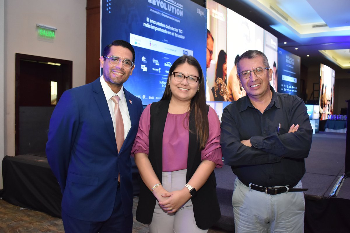 📍 #Guayaquil | Participamos a través de #UTPLTEC del evento #TechRevolution organizado por #GrupoEkos.

Jorge Luis Jaramillo, director de UTPL TEC, compartió la importancia de la formación técnica y tecnológica para responder a los retos de la sociedad actual.