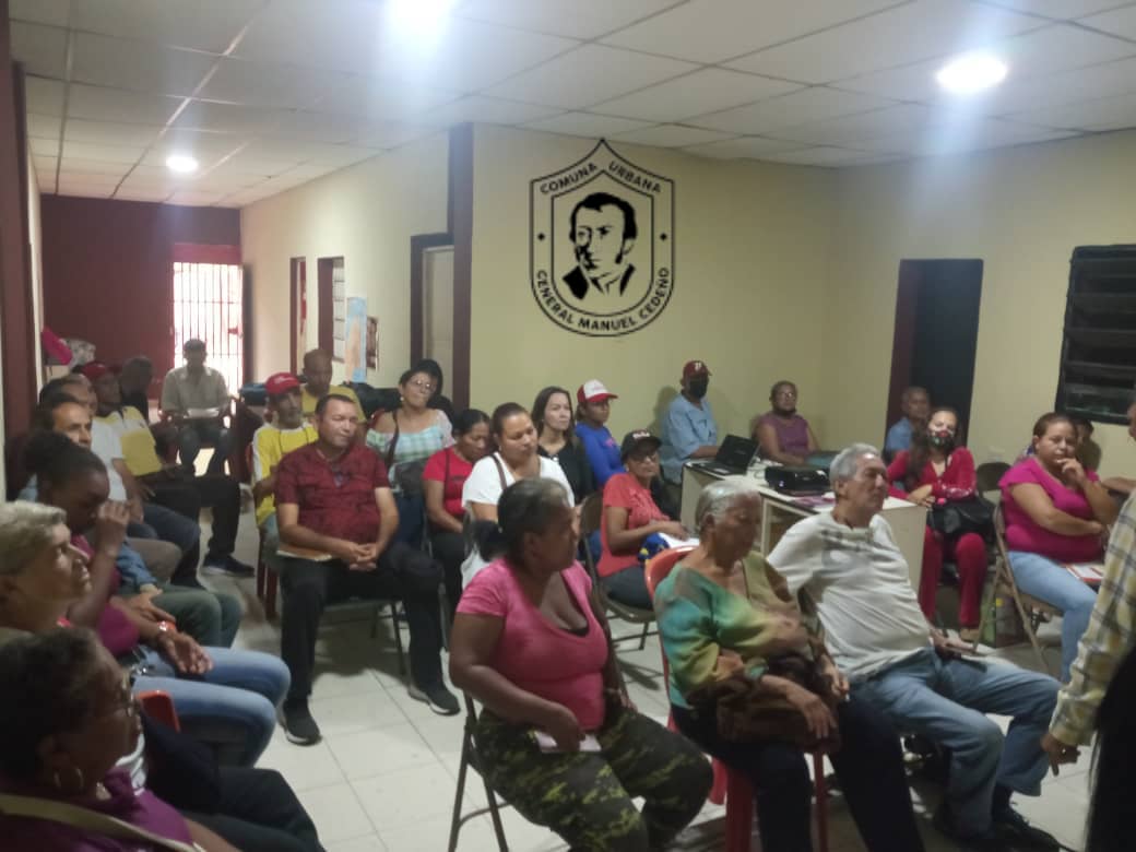 #27abril se efectuó 'Conversatorio de la historia no contada de Alex Saab, Diplomatico Secuestrado'. organizado por el Núcleo de Formación Hugo Chávez de la Comuna General Manuel Cedeño, El Movimiento Free Alex Saab y el Concejo Municipal de Valencia
#LevanteElBloqueoYa