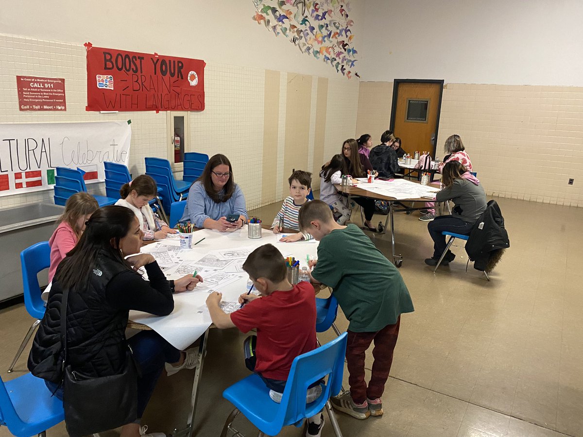 StonehamSuper's tweet photo. Stoneham Spring Arts Festival Full House! https://t.co/0u0VY4BnzK