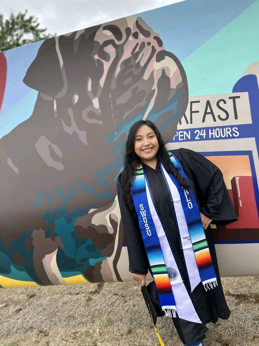 SWOSUHALO's tweet image. 🔹️Senior Spotlight🔹️
✨️Crystal Gutierrez, Secretary✨️

Crystal&apos;s major is Health Science. She plans to apply to OTA School. 

Fav thing about SWOSU: friendships created

Why join HALO? learn about Hispanic culture &amp;amp; share knowledge to SWOSU &amp;amp; community

Go, Crystal!