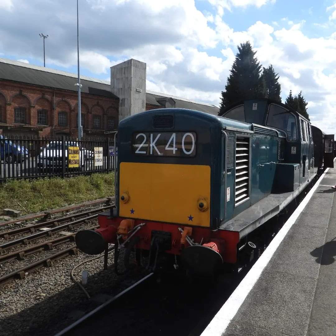 DanSpotter86's tweet image. Throwback to Last Year!!!

Here's a shot of Class 17 Supporting 2K40 Action last year in April 1 Month before last year's Gala. #severnvalleyrailway #svr #Class17 #Kidderminster