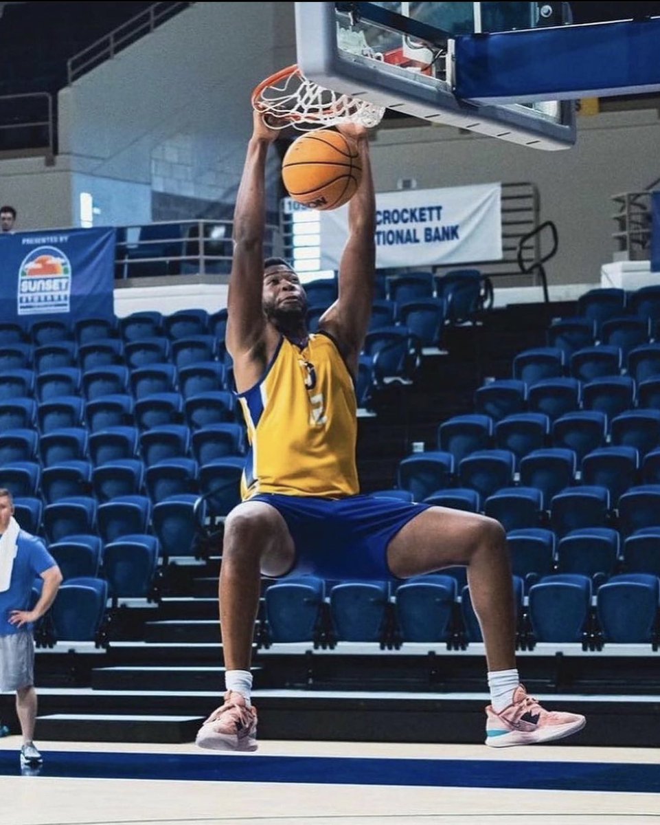 Angelo State (D2) transfer Kylon Owens tells TPR that his recruitment is 100% open.

Began his career at Blinn College before appearing 14 times at Tarleton State in 2021/22.

The 6-9 forward shot 42% from the field while making 23 appearances for the Rams this past season.