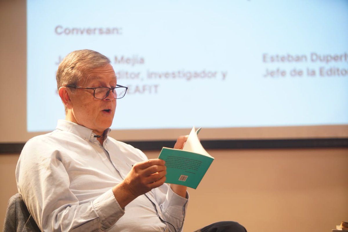 EAFIT's tweet photo. #TruequeLiterario 📚 | "Los grandes autores antioqueños los volvemos anécdota. No hagamos eso, leamolos, ahí es dónde esta el alma profunda de lo que somos" Juan Luis Mejía, escritor, editor, investigador y exrector de #EAFIT https://t.co/HiBcQL3FhS