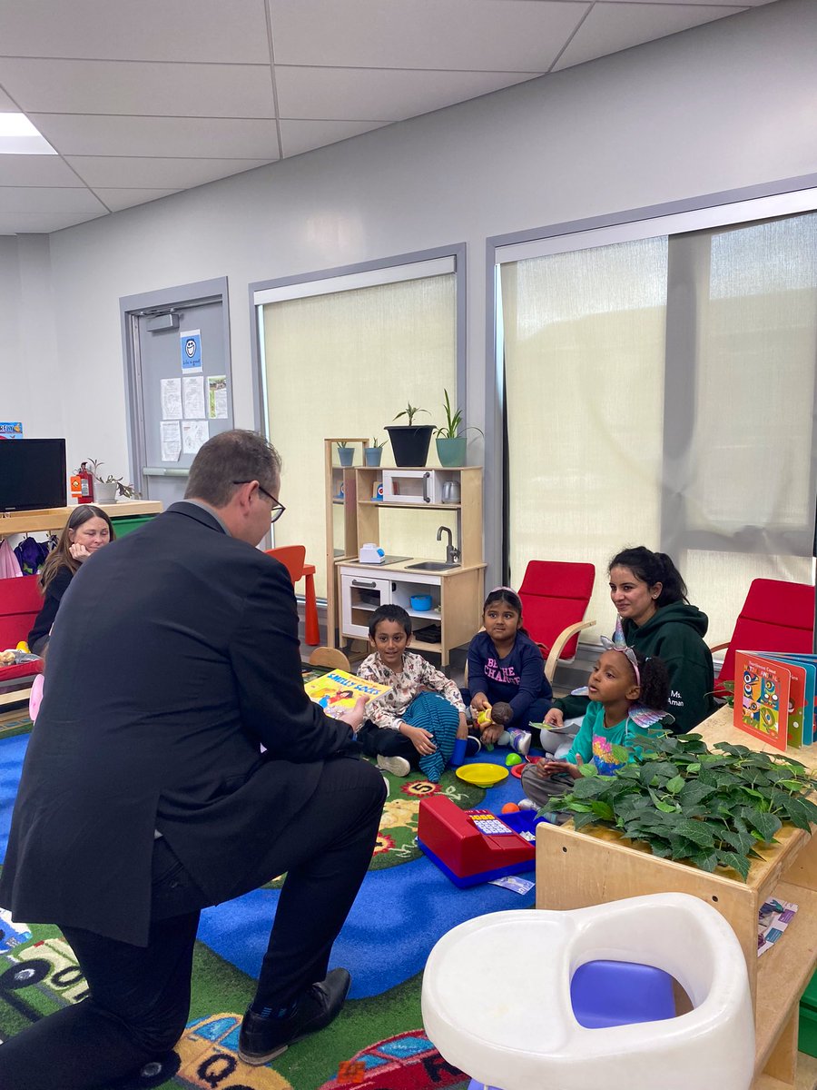 minewasko's tweet photo. During ECE week, I’m pleased to announce that our @MBGov is investing $56.1M towards wage increases to support our province’s early learning and child-care workers. This wage increase recognizes the importance of the crucial work Manitoba ECEs do. #mbpoli #ECEsAreEssential https://t.co/RHl2pNaEOE
