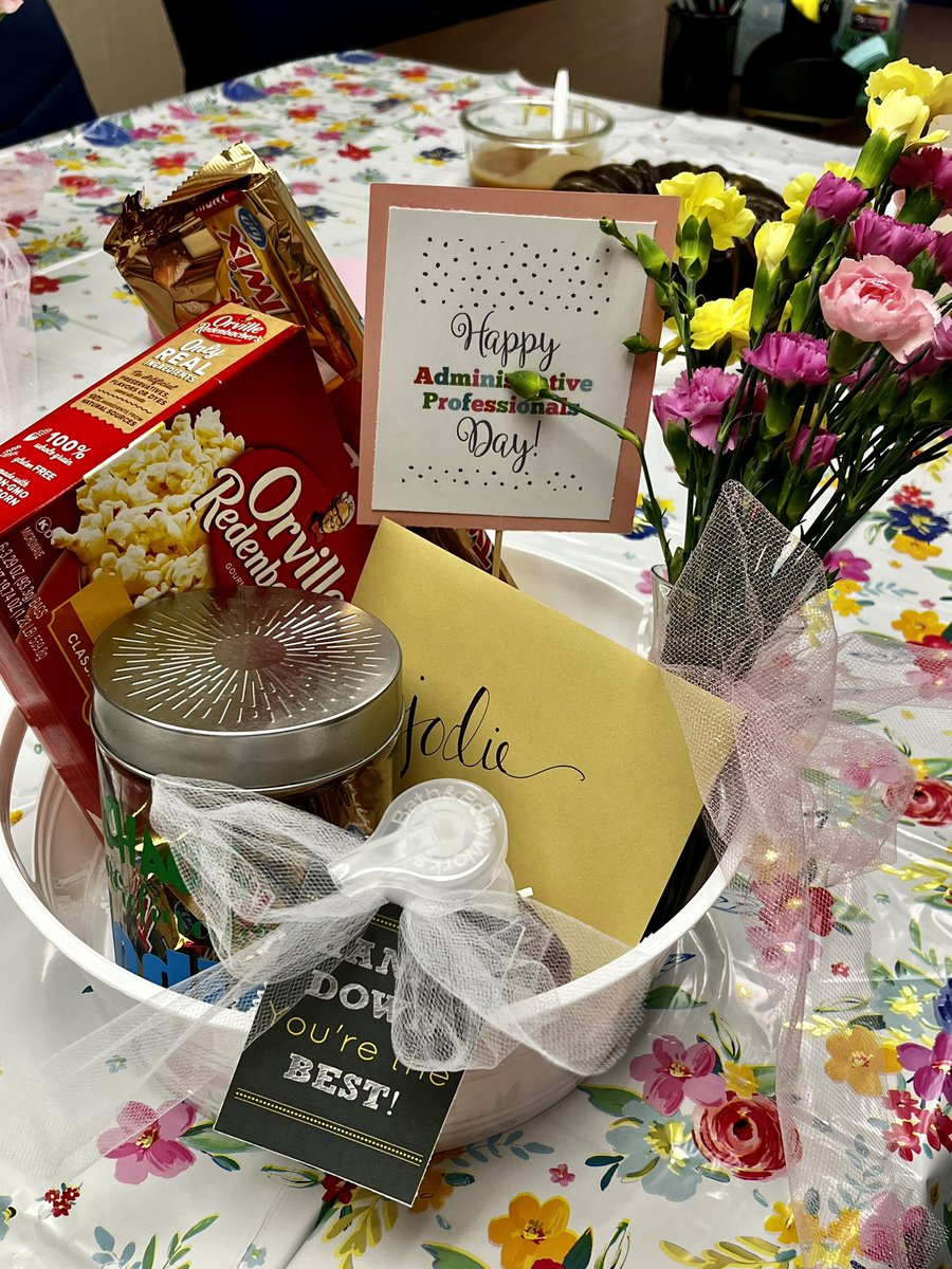 Aue Elementary tweet media