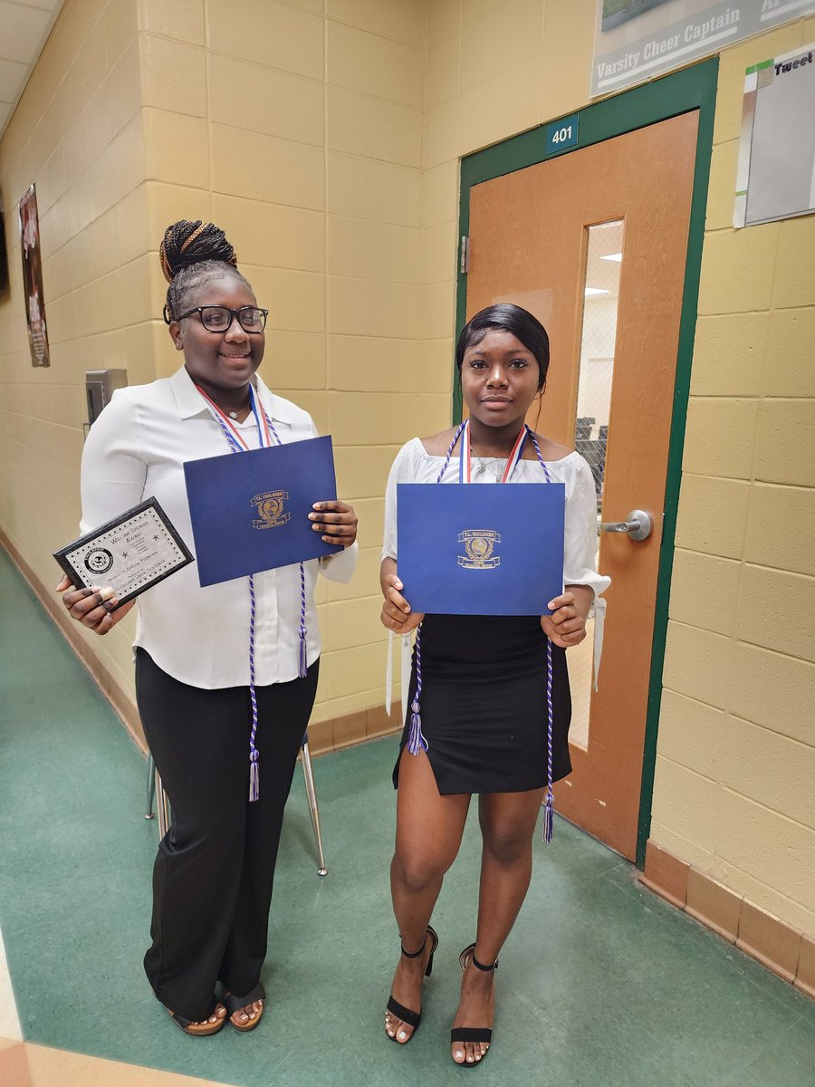 vigorhighschool's tweet photo. Congratulations to Jaylen Fountain and Chakyia Martin for being recognized during the Faulkner's Completers Program! These young ladies have maintained superior performance between their academic and extracurricular activities. We are proud of you! #stillvigor #whynotvigor https://t.co/dPLHGyOkJE