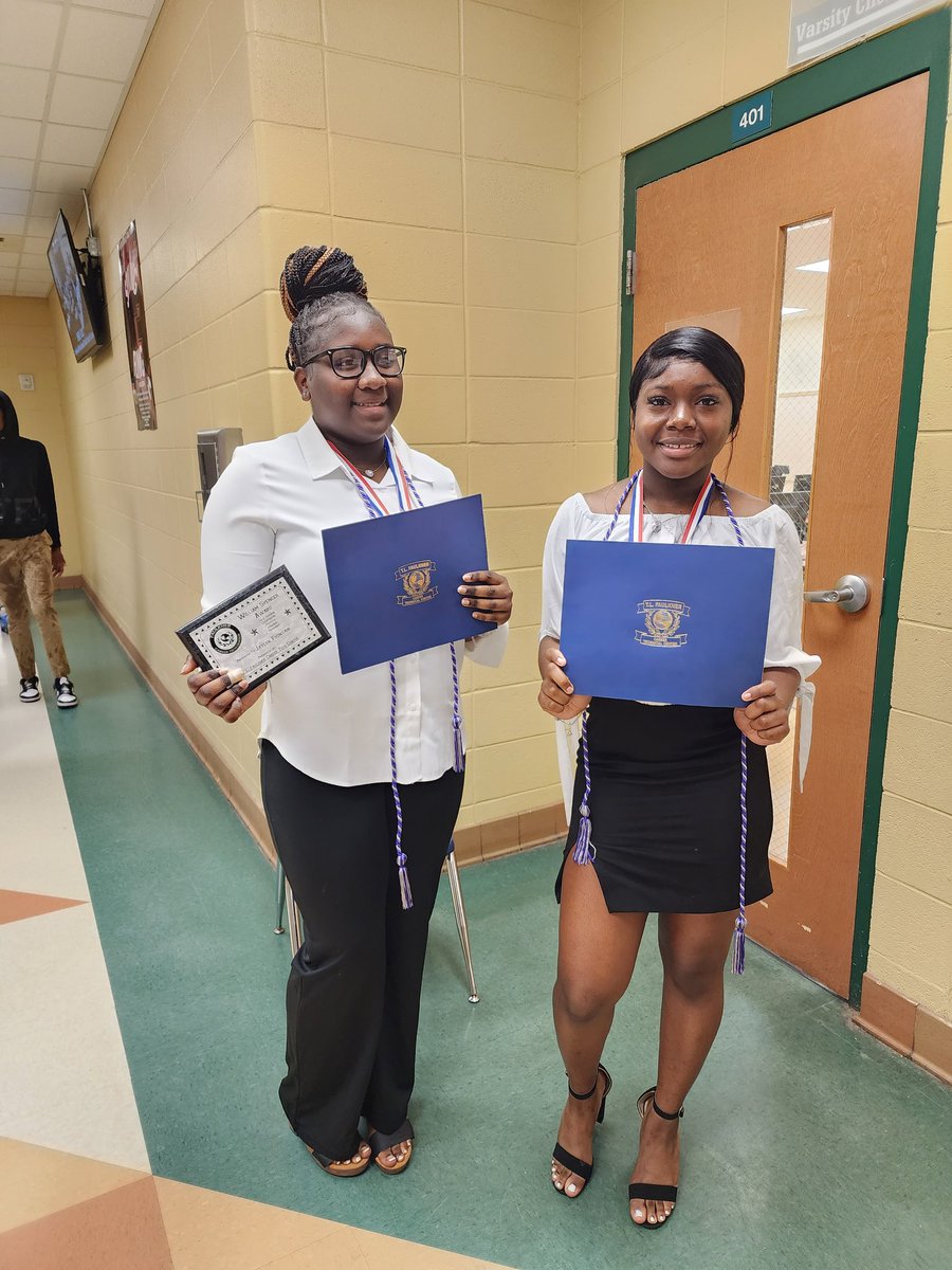 vigorhighschool's tweet photo. Congratulations to Jaylen Fountain and Chakyia Martin for being recognized during the Faulkner's Completers Program! These young ladies have maintained superior performance between their academic and extracurricular activities. We are proud of you! #stillvigor #whynotvigor https://t.co/dPLHGyOkJE