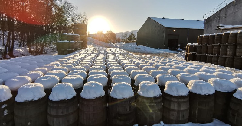 TheTartanDalek's tweet photo. @Mysteron1959 @JailbaitTV1 According to BBC Weather it's currently 5° (feels like 3°) in Tomintoul . Today's highest temperature was supposedly 7°/lowest 0°. Rain 🌧️ today. Humidity 91% Pressure 1010mb Wind 🌬️ 6mph Chill Speed 3mph per°
#CauldToul
#ColdPlanet
#ColdPlanetPhase3
#GoochWind8506 https://t.co/vuKaRAH7KD