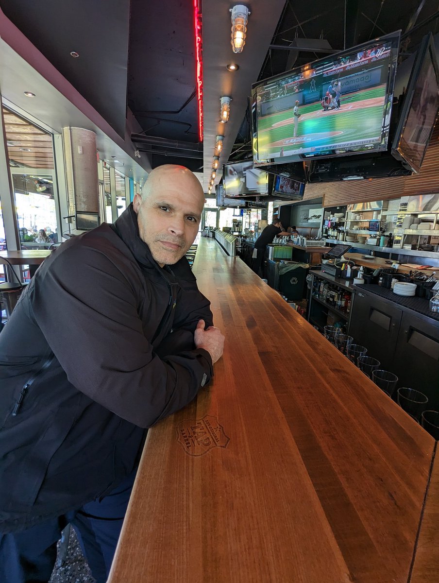 Both are supervised consumption sites (bars) except one has a regulated supply of drugs with labels and percentages so you know exactly what you're consuming to reduce the harms. #harmreduction