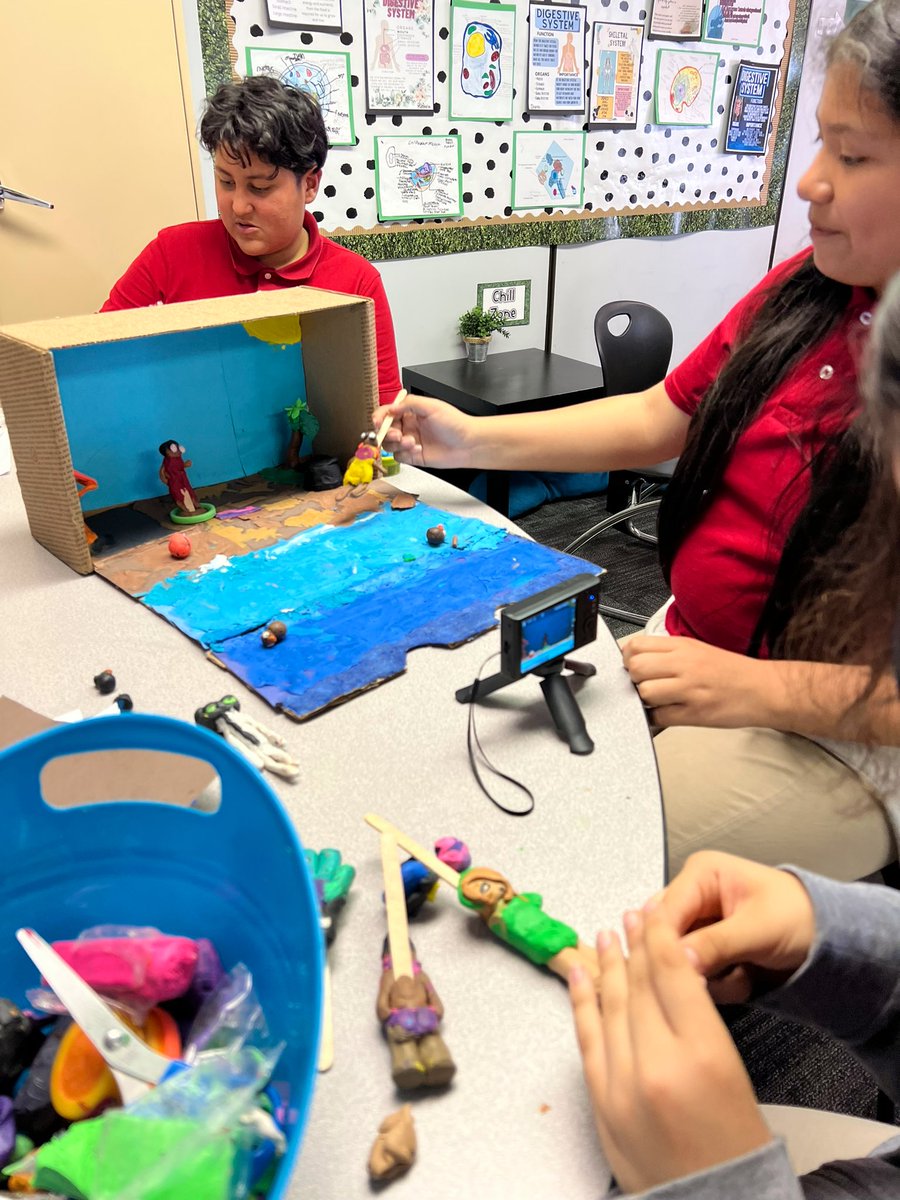 Laura Karraker tweet media