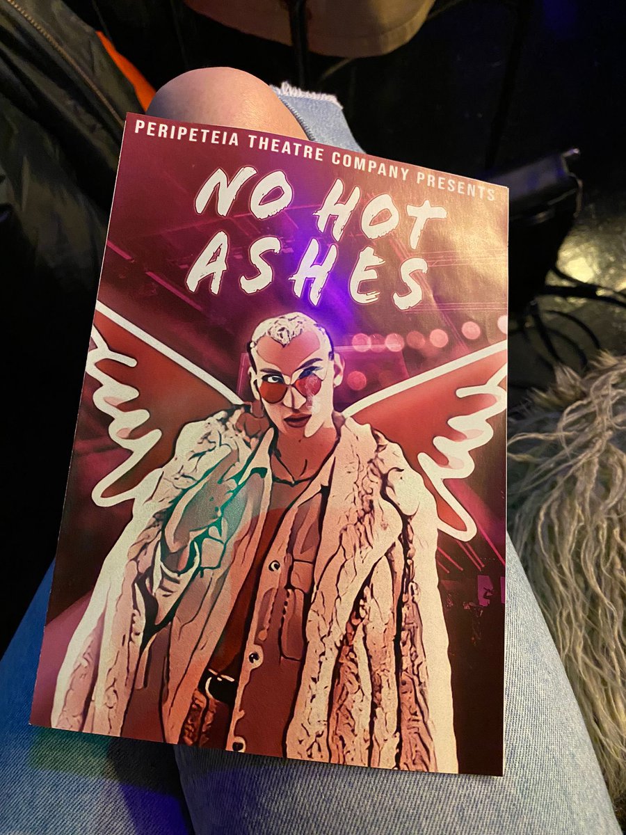 InParallelProd's tweet photo. What a Top night!! 🎉#NoHotAshes @_Peripeteia 💗
Fab script from #JoeHenryEvans, beautifully performed alongside #WillBee 👏
Brilliantly directed by @georgiebaileey #NewYorkNewYork
Followed by a spot of #Pianoke @53two with the amazing @bethlilybanks 🎤 and @richieplayskeys 🎹 https://t.co/o0LqTCmvUb