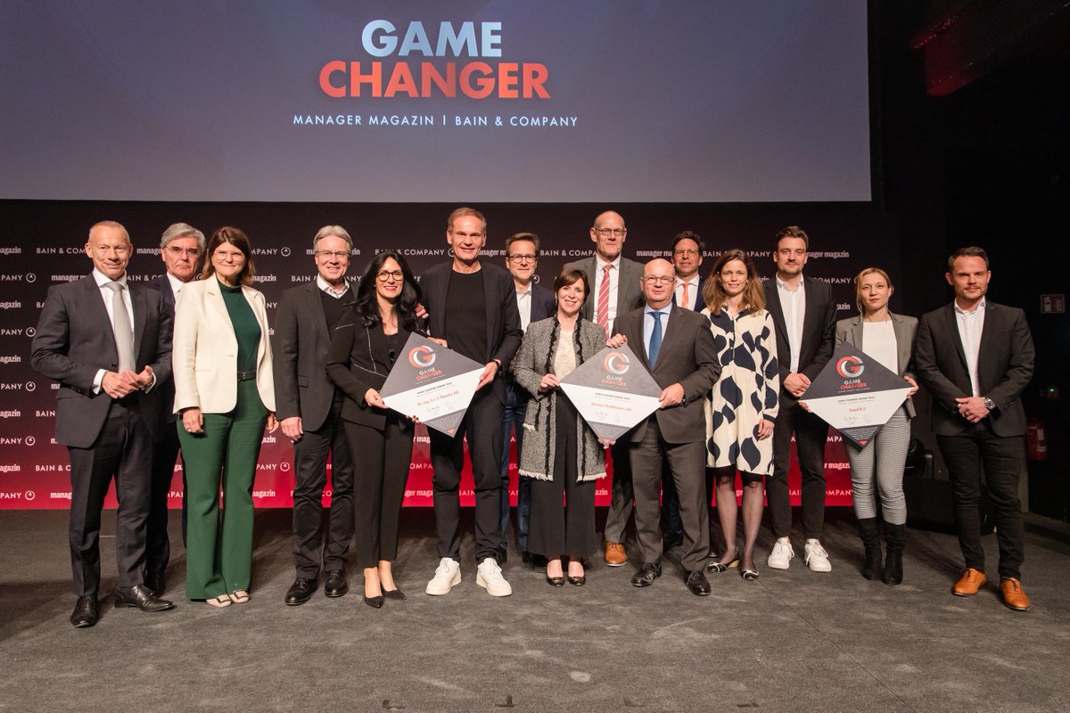 #GameChangerAward2023: Herzlichen 🍀-wunsch an die Preisträger @Enpal, @SiemensHealthineers und <a href="/PorscheNewsroom/">Porsche Newsroom</a>. Wir freuen uns auf nächstes Jahr! 🚀#GCA23