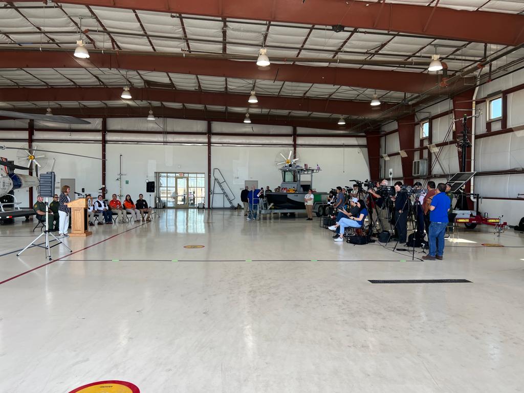 ConsulMexYum's tweet photo. @ConsulMexYum formó parte del evento anual de Seguridad Fronteriza organizado por @USBPChiefYUM con el propósito de concientizar sobre los riesgos a los que se exponen los migrantes e informar sobre los recursos disponibles en caso de encontrarse en peligro

#ProteccionPreventiva https://t.co/77pXsYrzBa