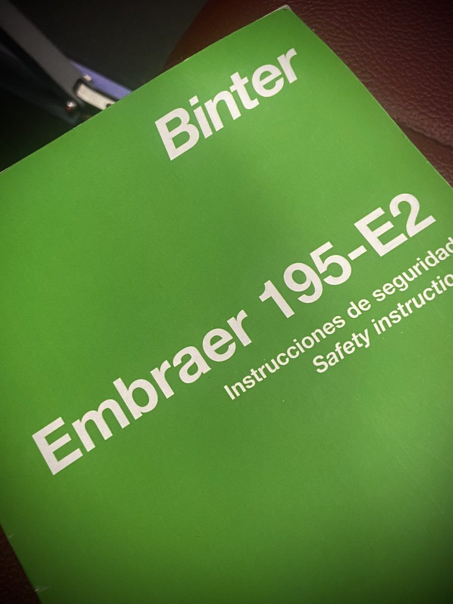 IbroSecoyCo's tweet photo. @BinterCanarias se sale… así se hace… ejemplo de que con poco se puede hacer feliz a tus pasajeros, MUCHAS GRACIAS, vuelo Gran Canaria a Granada-Jaén. #desayunosconencanto #volandoconbinter #binter https://t.co/g1iTkkAjF9
